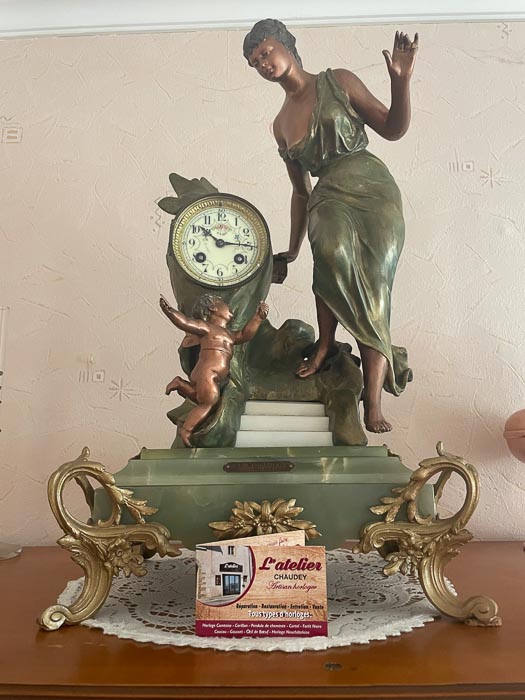 Cheminée horloge entretien